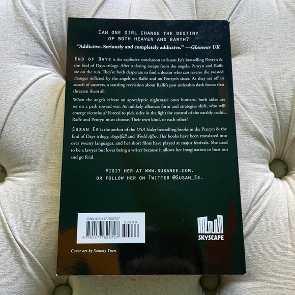 Susan Ee “End of Days” (Penryn & the End of Days) - Picture 2 of 2